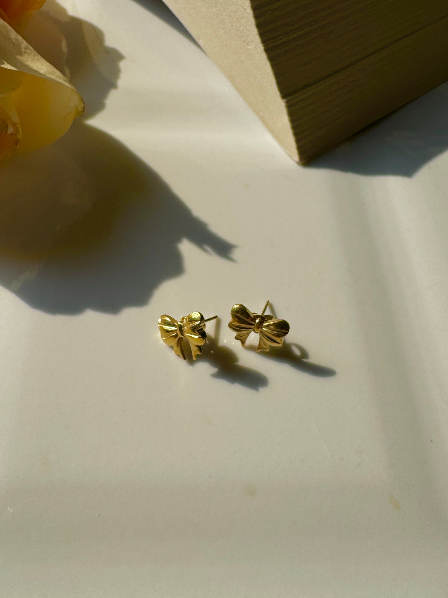 Bow Studs syka
