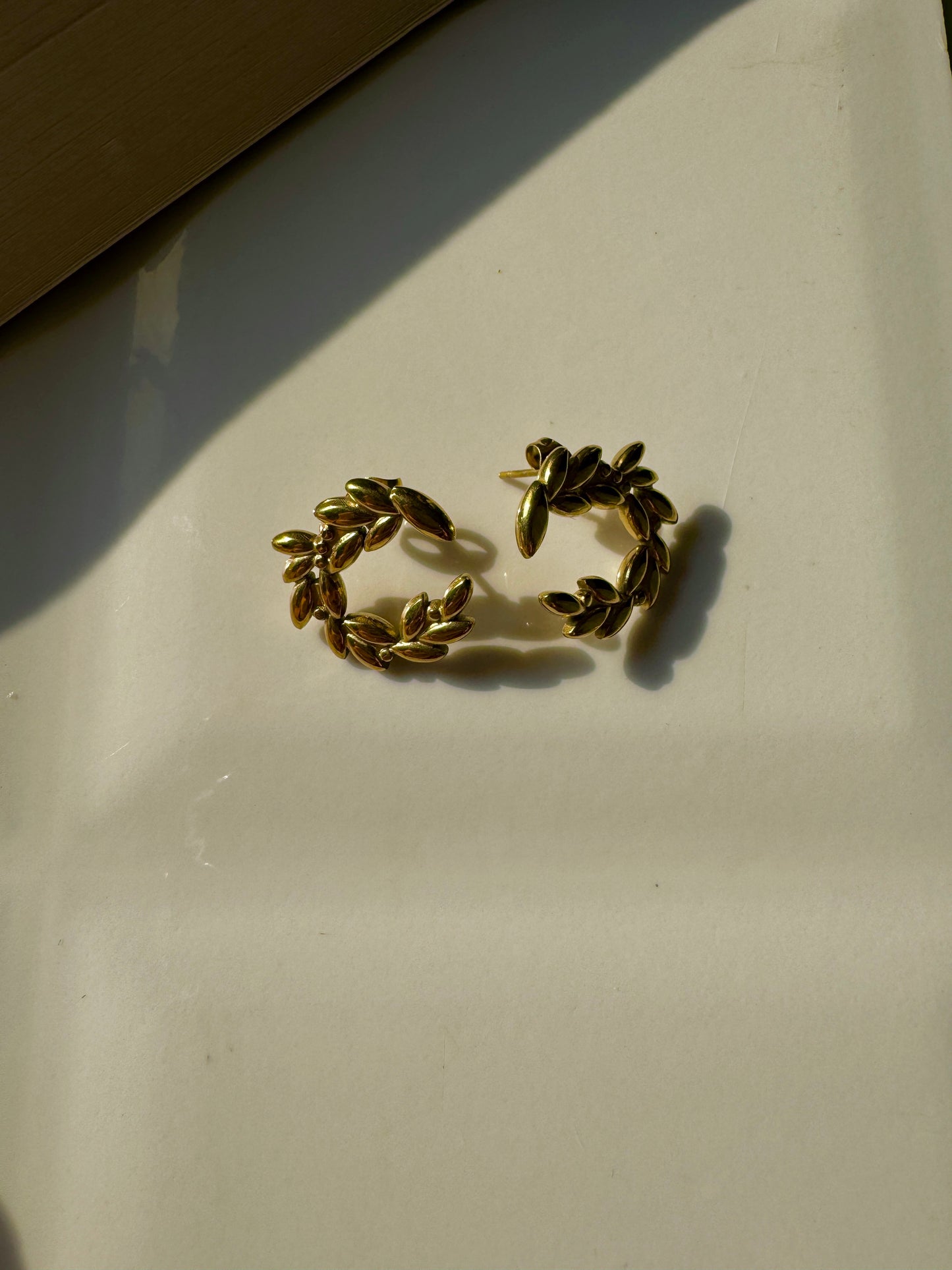 Wreath earring